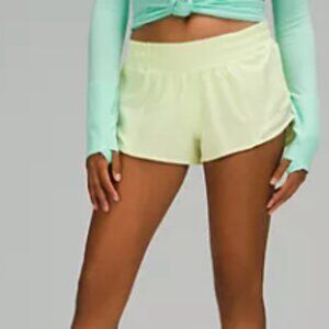 Lululemon Hotty Hot Low-Rise Lined Short 2.5"